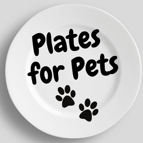 White plate with the words Plates for Pets and two paw prints